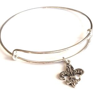 Fleur de Lis Charm Bracelet Mardi Gras Nola Saints Vintage Style Silver Plated